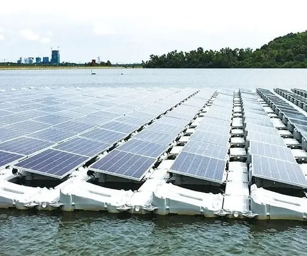 Floating solar panel installation​